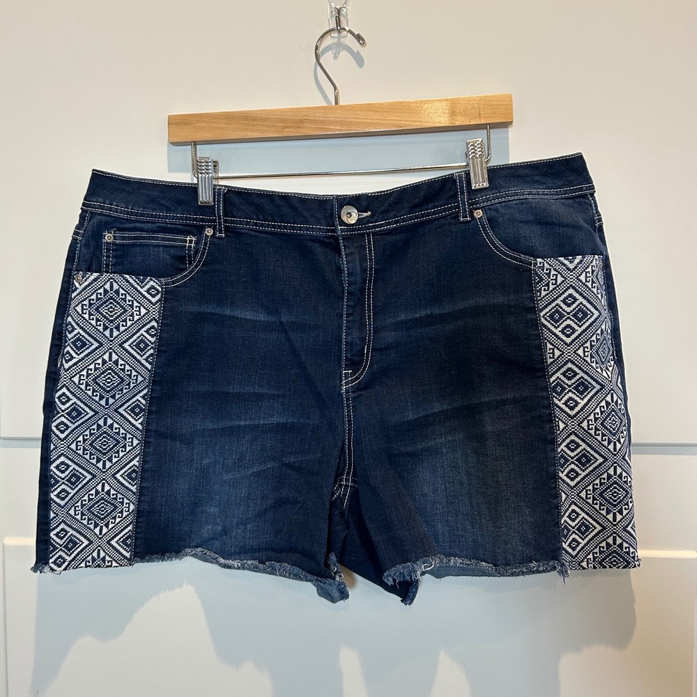 Denim EST 1946 Classic 22W Dark Wash Embroidered‎ Side Denim Shorts